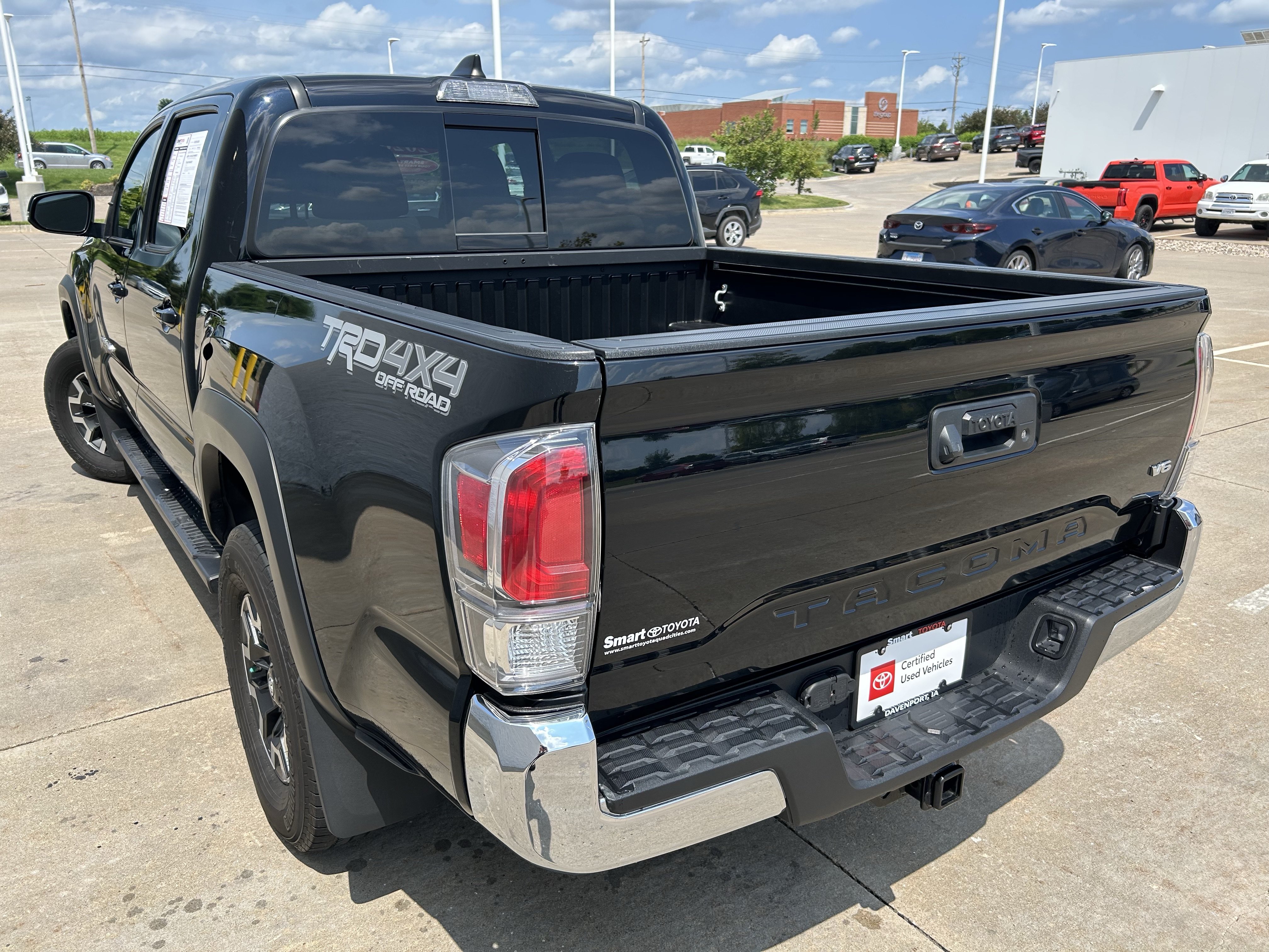 Certified 2020 Toyota Tacoma TRD Off-Road AWD/4WD image 4