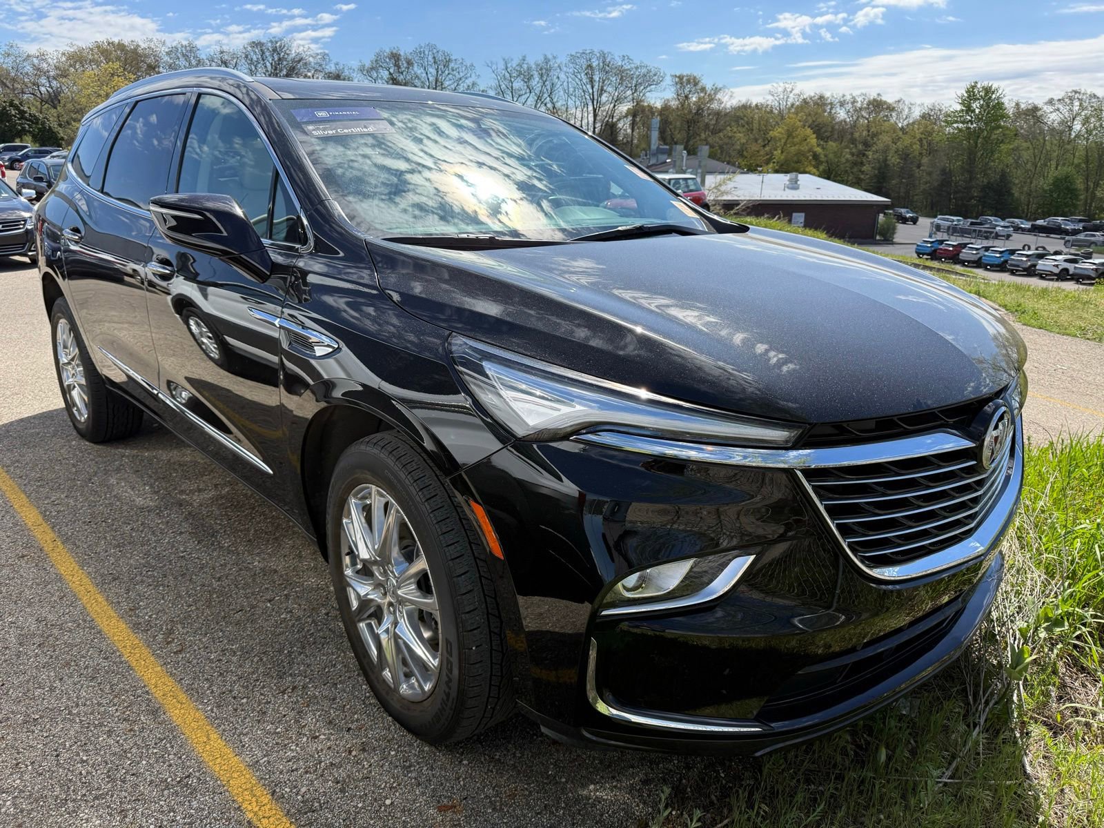 Used 2023 Buick Enclave Essence w/ Experience Buick Package AWD/4WD image 1