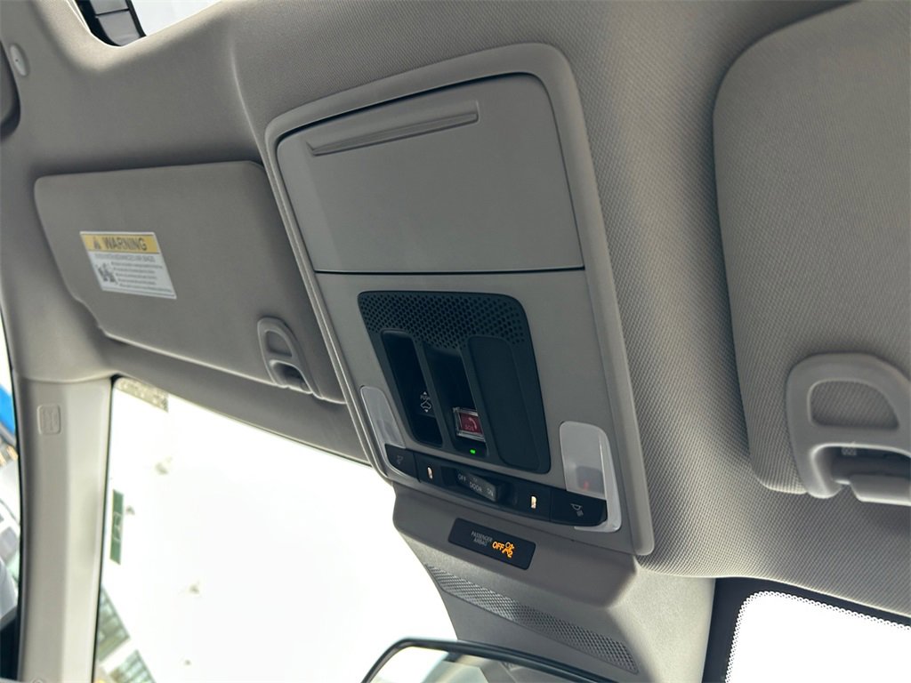 New 2025 Honda Accord SE image 19