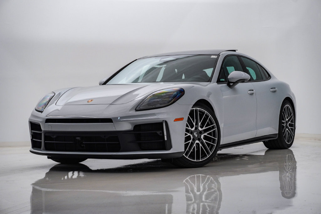 New 2026 Porsche Panamera 4