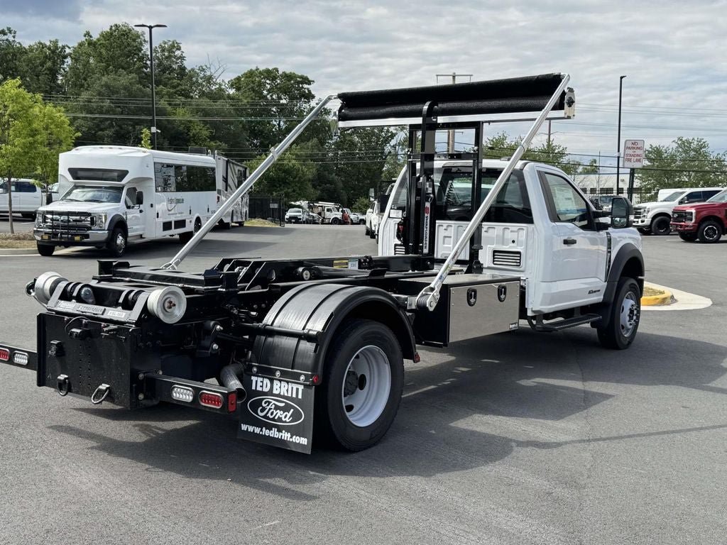 New 2025 Ford F600 2WD Regular Cab Super Duty w/ XL Chrome Package image 4