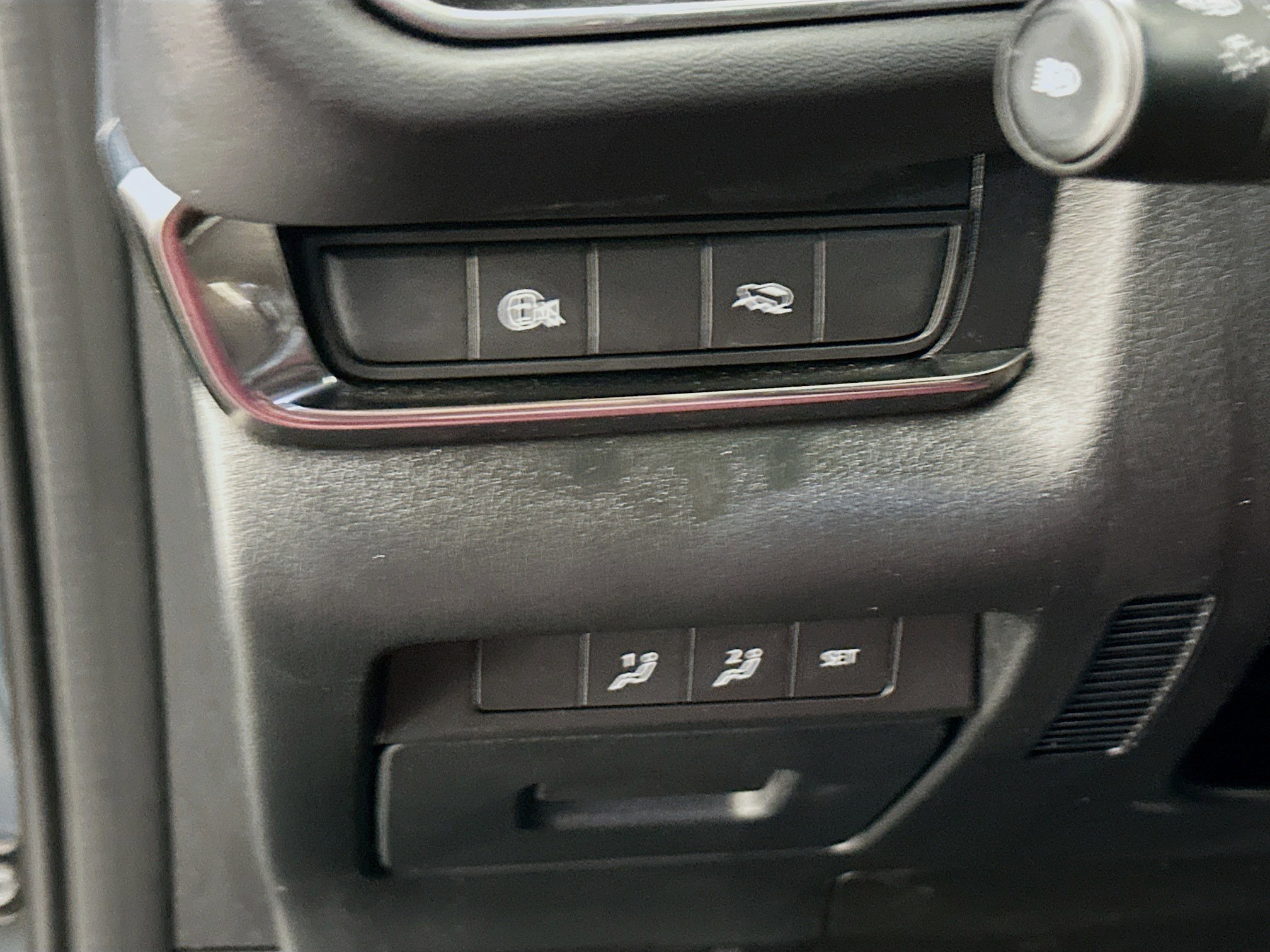 Used 2025 MAZDA CX-30 AWD 2.5 S w/ Preferred Package image 17