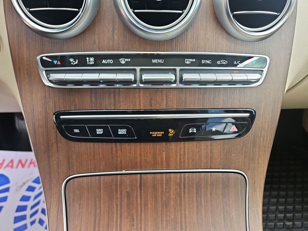 Used 2021 Mercedes-Benz GLC 300 4MATIC image 18