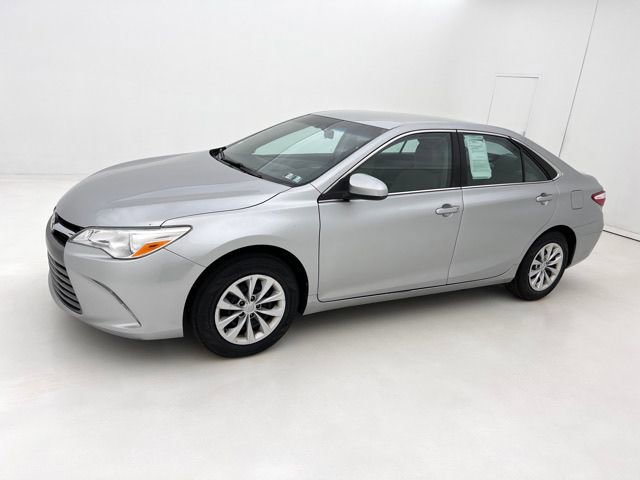 Used 2017 Toyota Camry LE FWD image 5