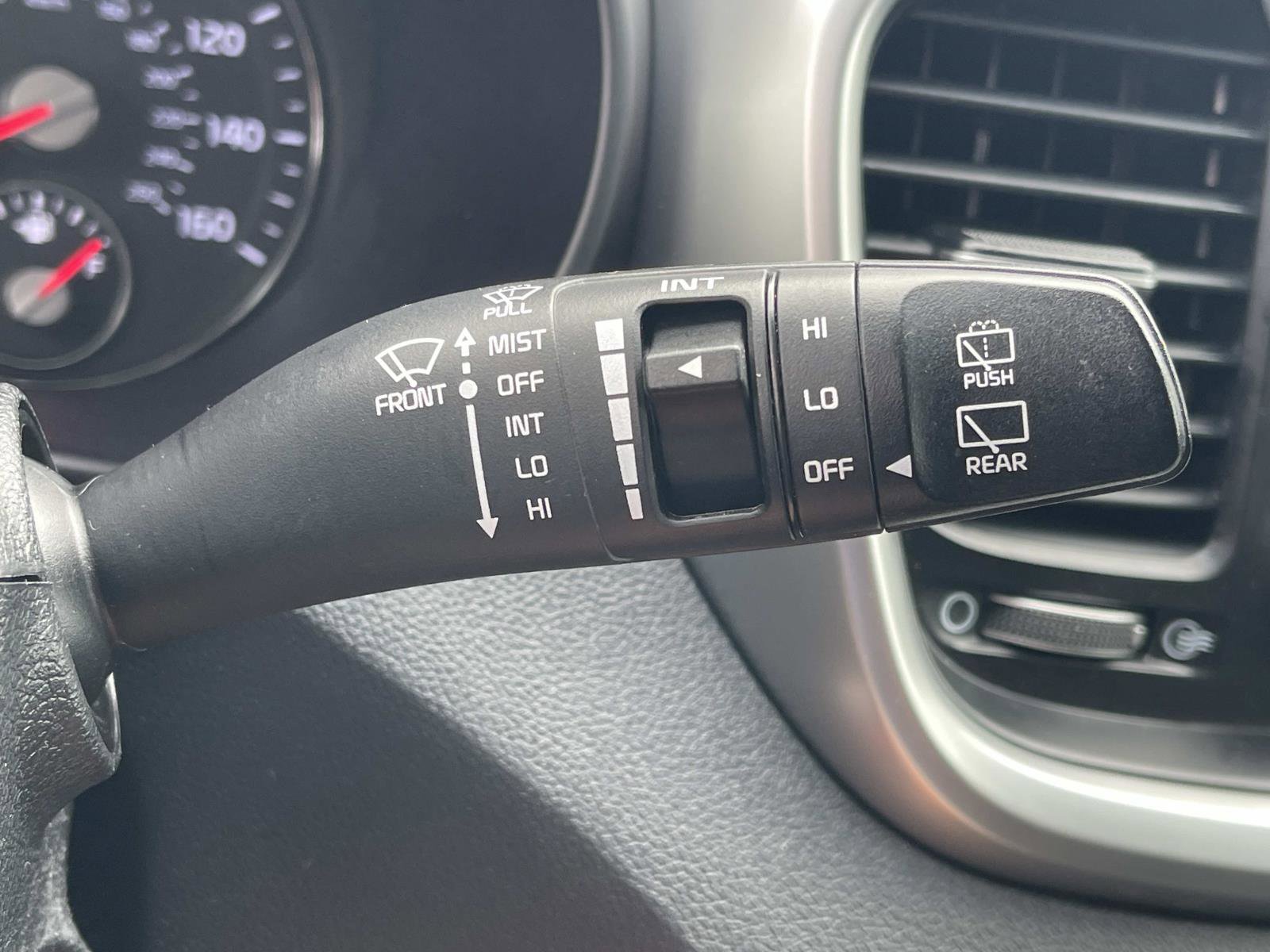 Used 2020 Kia Sorento LX w/ LX I4 Convenience Package FWD image 37