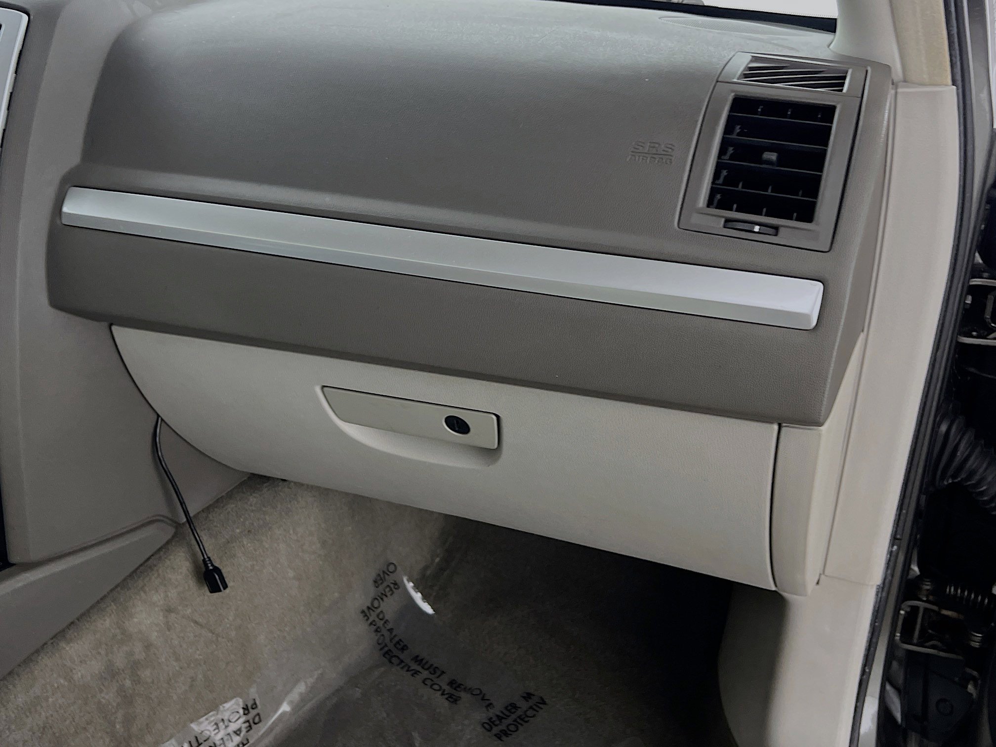 Used 2008 Chrysler 300 LX image 32