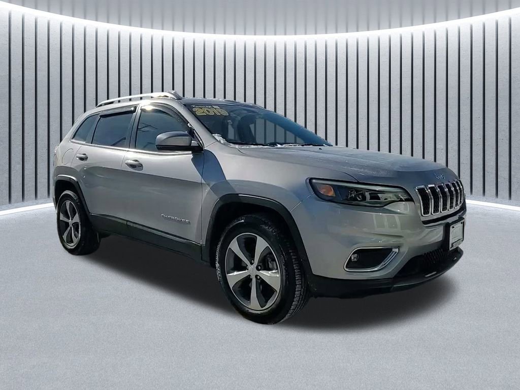 Used 2019 Jeep Cherokee Limited image 1