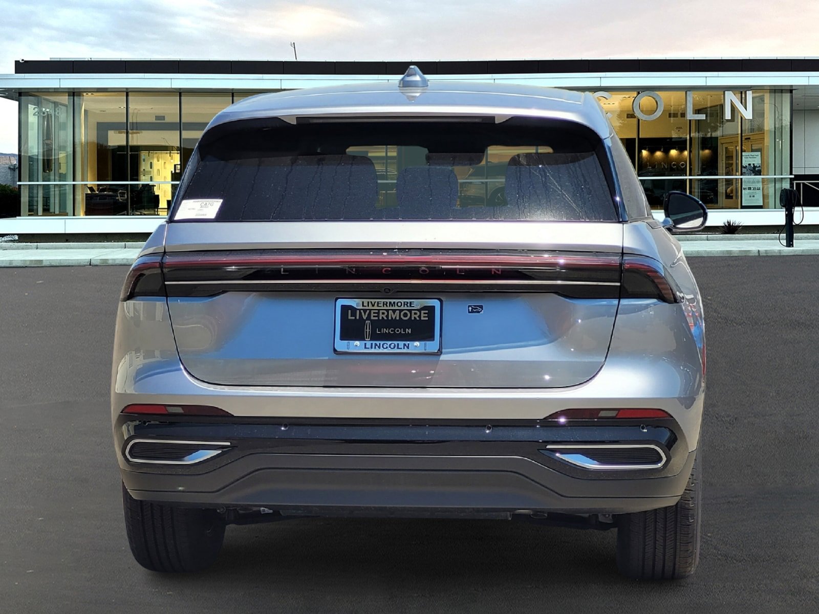 New 2025 Lincoln Nautilus Premier image 5