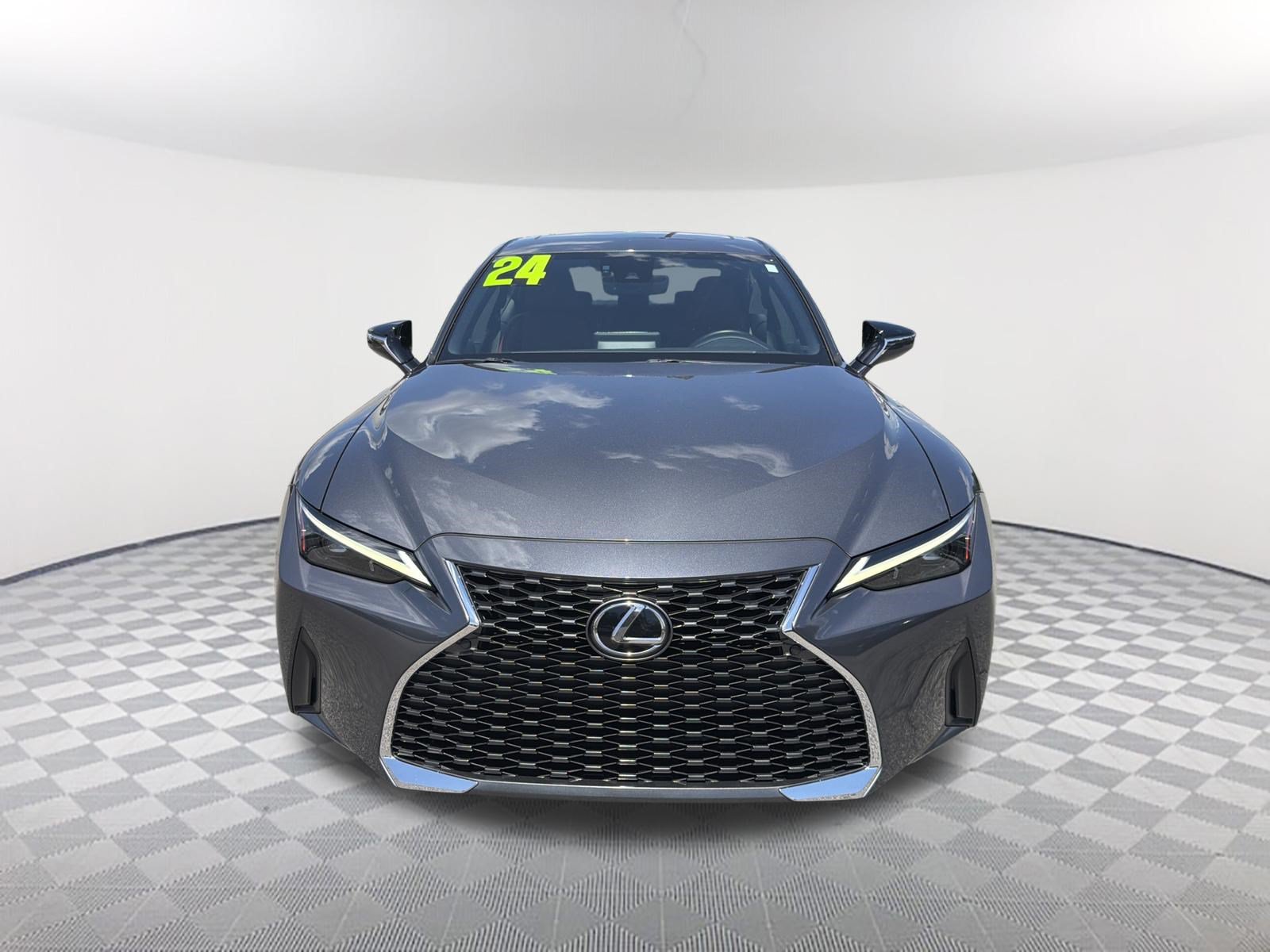 Used 2024 Lexus IS 300 w/ Comfort Package RWD image 2