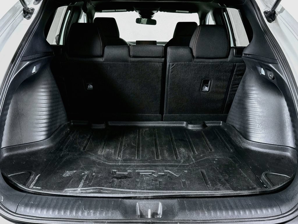 Certified 2025 Honda HR-V Sport image 16