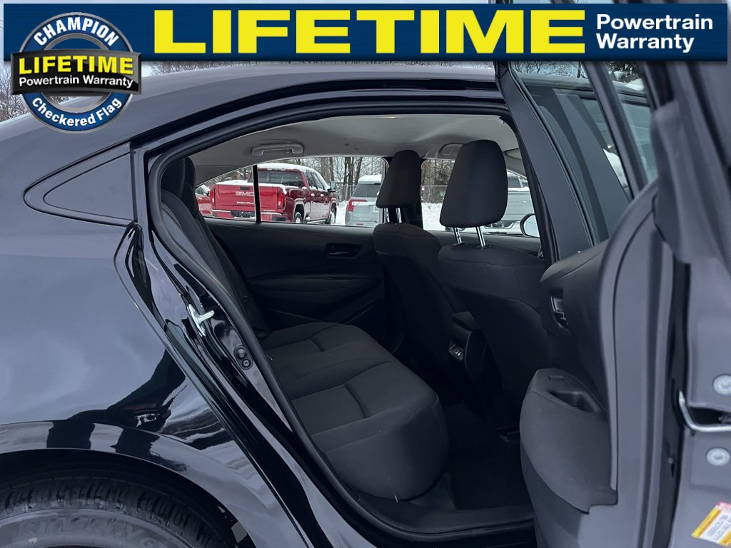 Used 2024 Toyota Corolla LE image 30