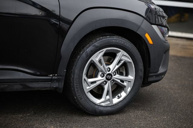 Used 2023 Hyundai Kona SEL image 5