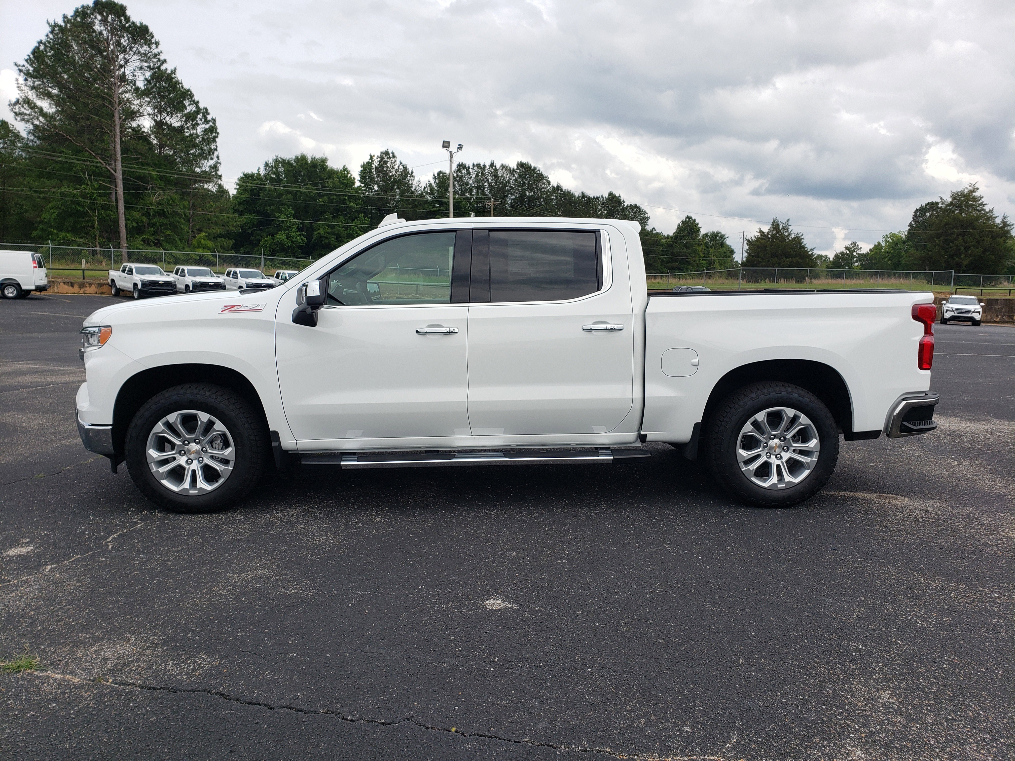 New 2026 Chevrolet Silverado 1500 LTZ AWD/4WD image 6