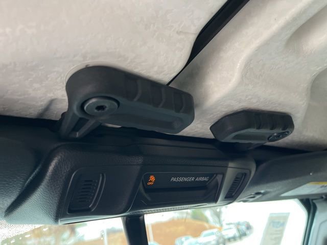 Used 2025 Jeep Wrangler Sport image 29