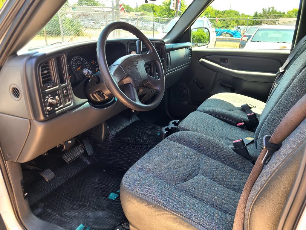 Used 2005 Chevrolet Silverado 1500 W/T RWD image 9