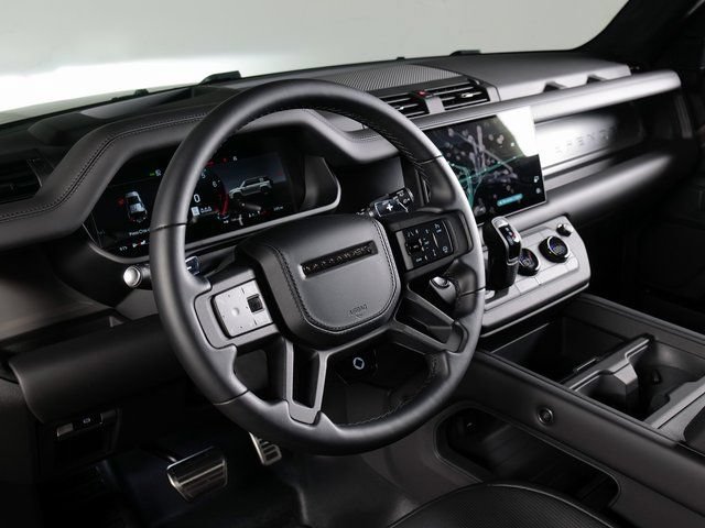 Certified 2025 Land Rover Defender 110 AWD/4WD image 18