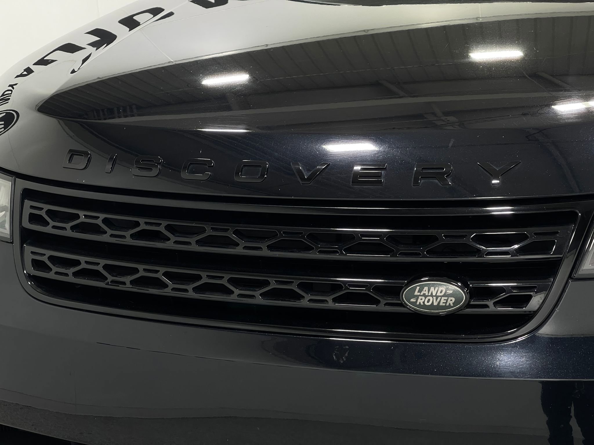 Used 2018 Land Rover Discovery HSE Luxury AWD/4WD image 40