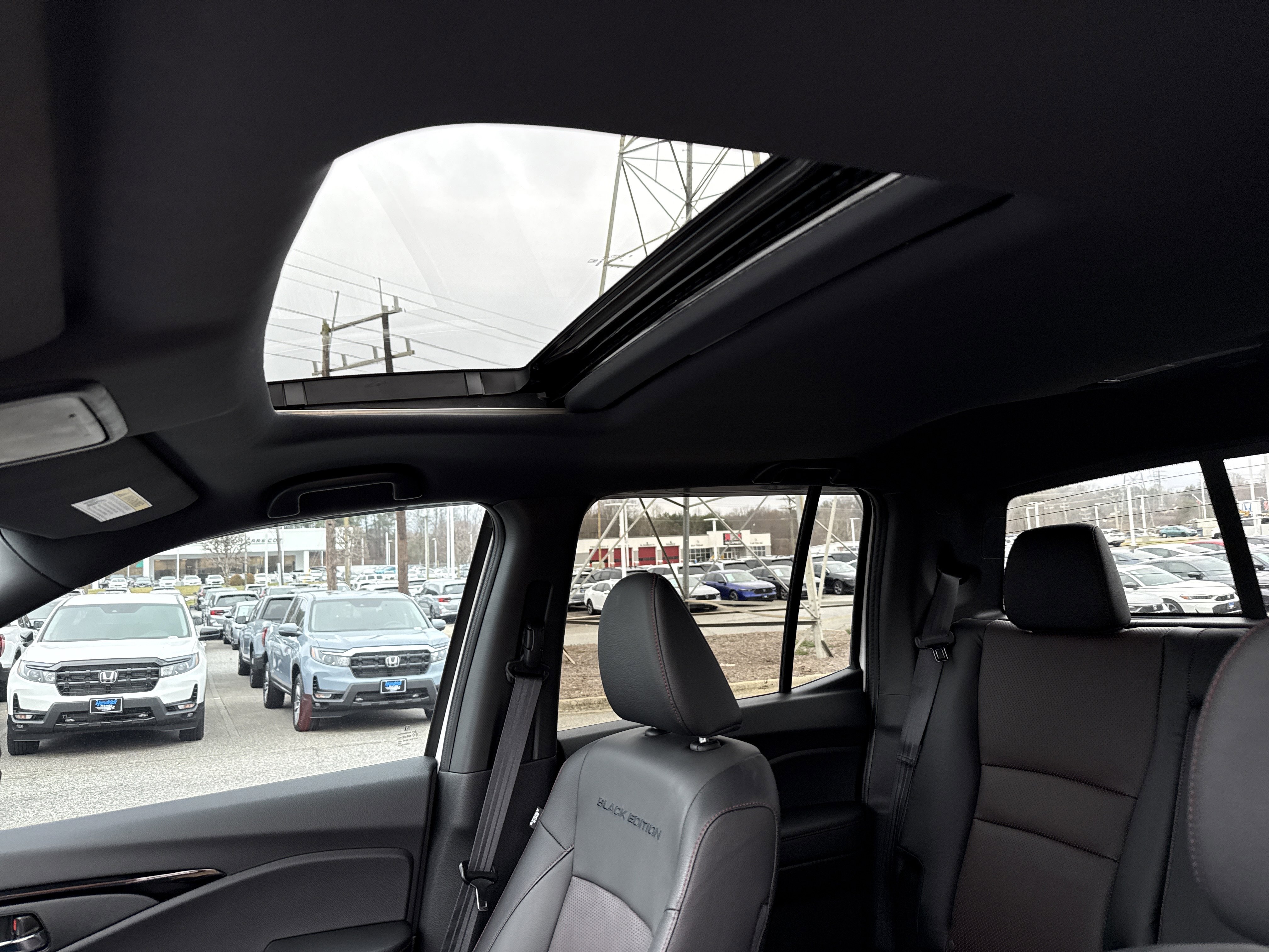 Used 2025 Honda Ridgeline Black Edition image 28