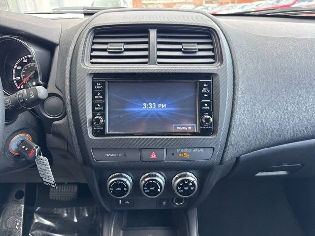 Used 2024 Mitsubishi Outlander Sport SE AWD/4WD image 12