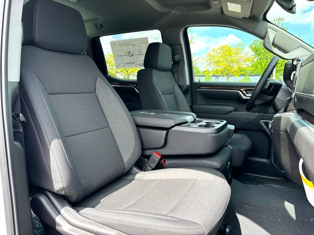 New 2025 Chevrolet Silverado 1500 LT image 8