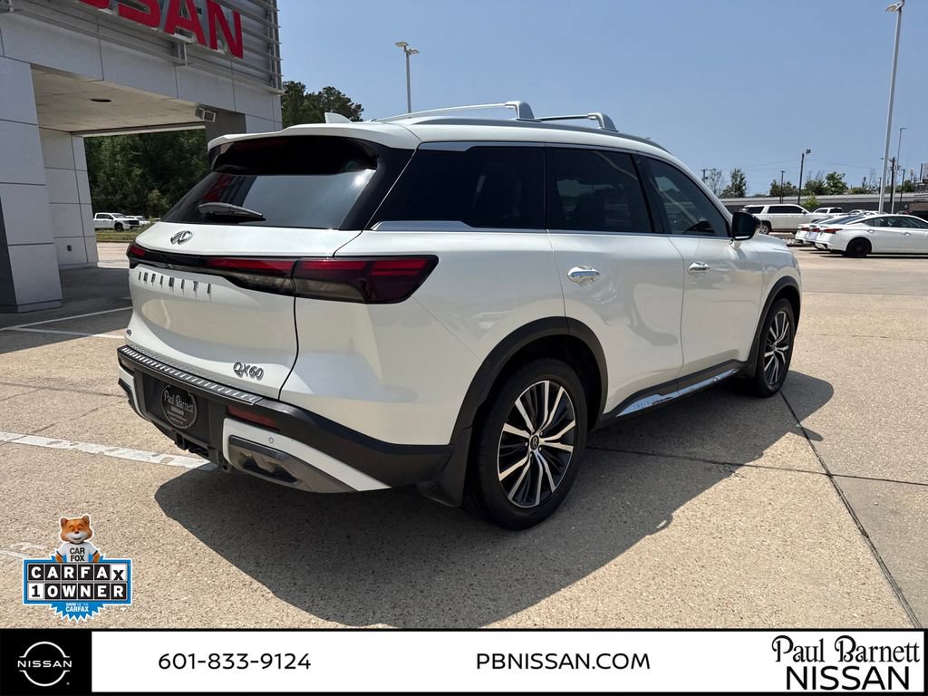 Used 2023 INFINITI QX60 Sensory w/ Vision Package AWD/4WD image 3