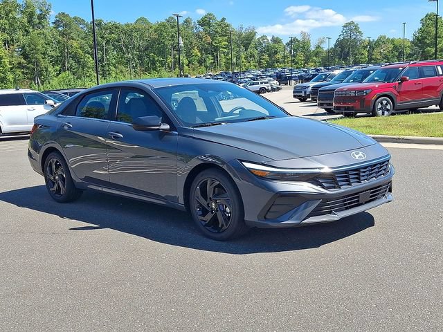 New 2026 Hyundai Elantra SEL Sport Premium FWD image 11