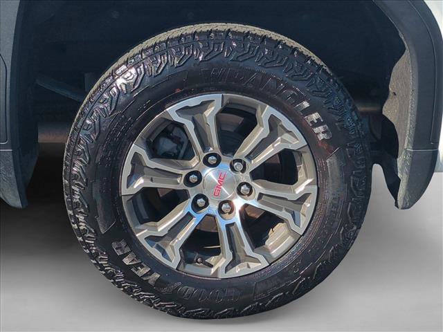 Used 2022 GMC Sierra 1500 SLT w/ SLT Convenience Package AWD/4WD image 24