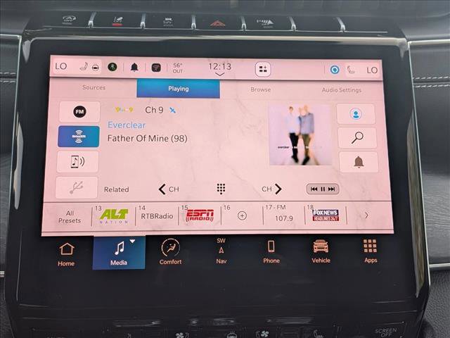 Used 2025 Jeep Grand Cherokee Overland w/ Luxury Tech Group IV image 13