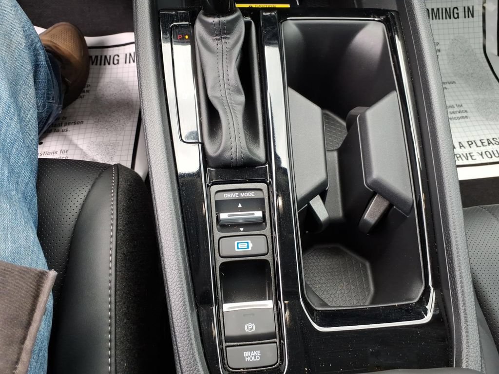 Used 2025 Honda Accord EX-L image 13