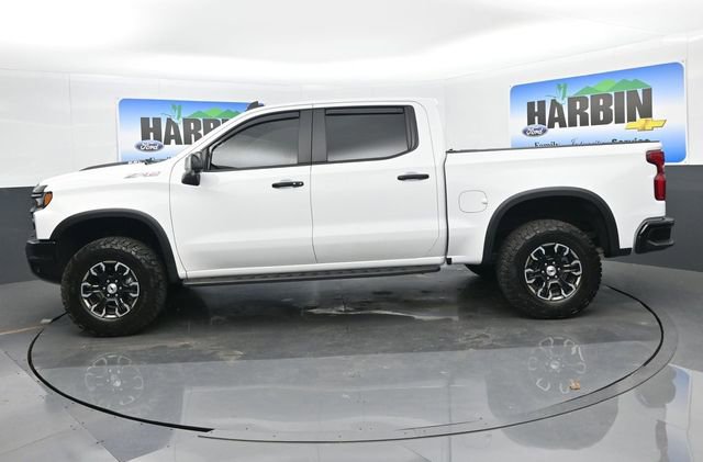 Used 2025 Chevrolet Silverado 1500 ZR2 AWD/4WD image 2