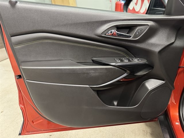 Used 2024 Chevrolet Trax ACTIV w/ Sunroof Package FWD image 15