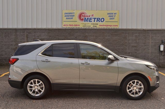 Used 2024 Chevrolet Equinox LT image 1