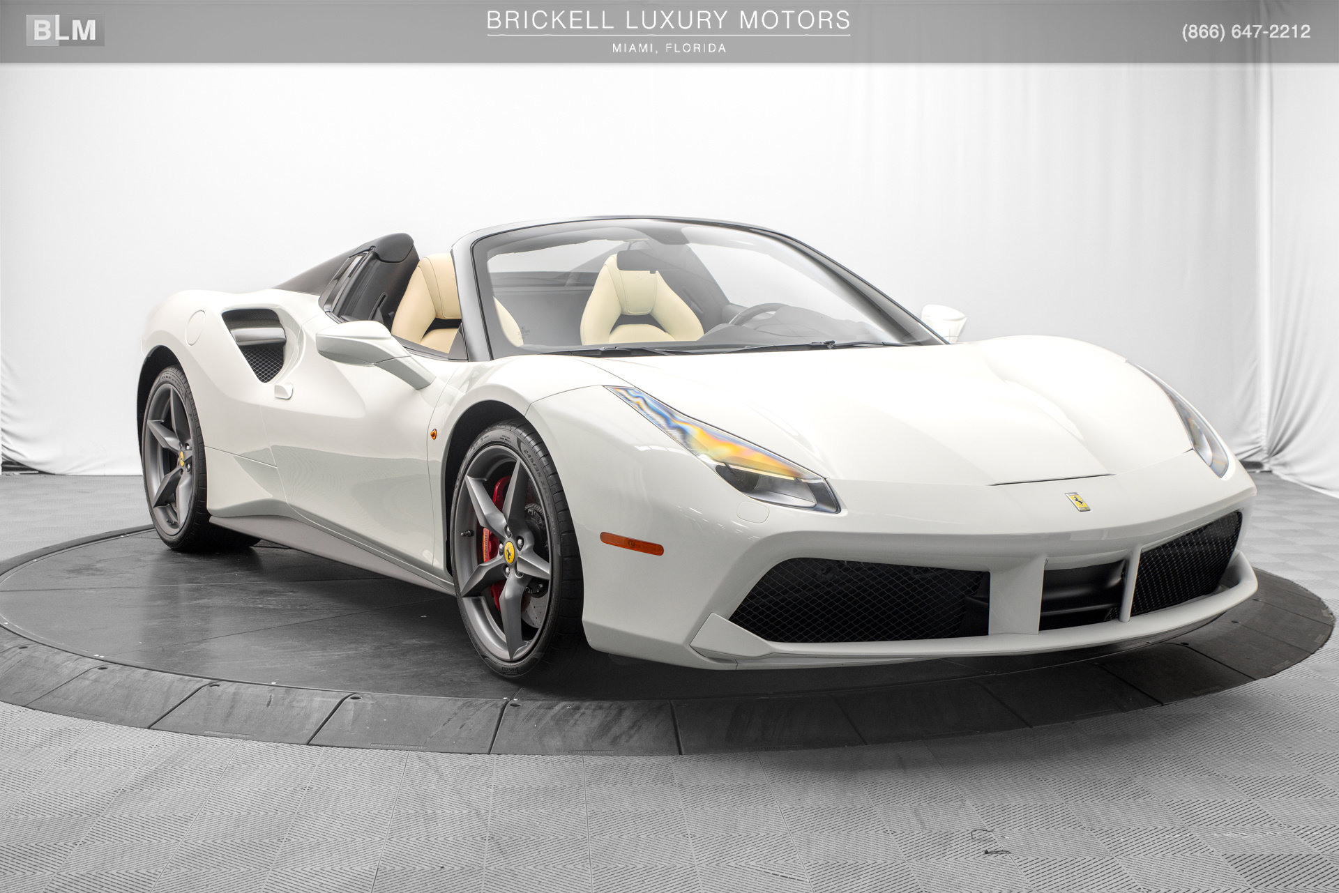 Used 2018 Ferrari 488 Spider RWD image 16