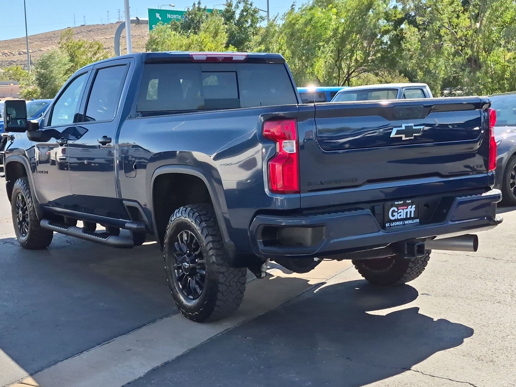 Used 2023 Chevrolet Silverado 3500 LTZ w/ LTZ Plus Package AWD/4WD image 6