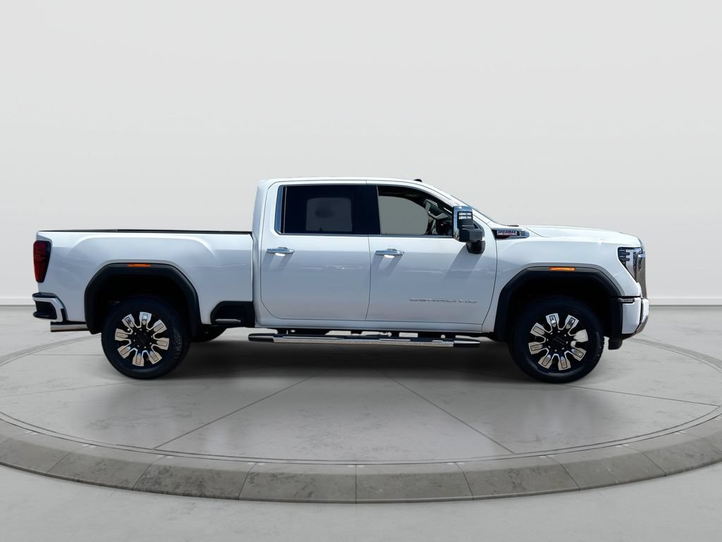 New 2026 GMC Sierra 2500 Denali w/ Denali Reserve Package AWD/4WD image 9