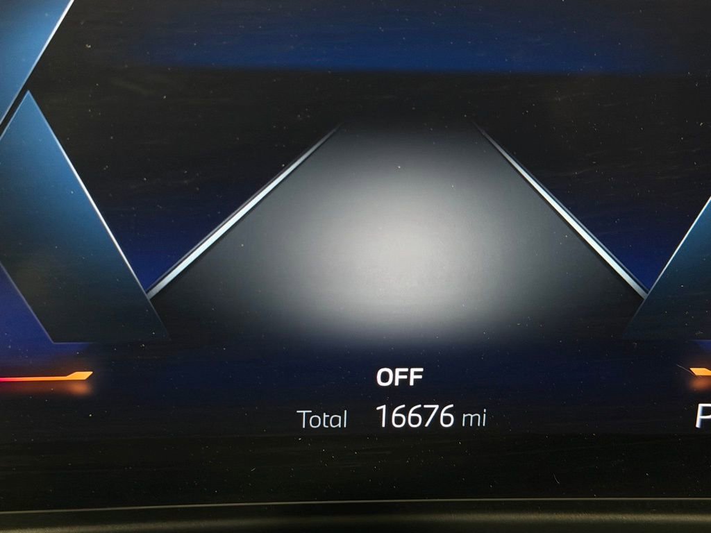 Used 2023 BMW i4 eDrive40 w/ Premium Package image 16