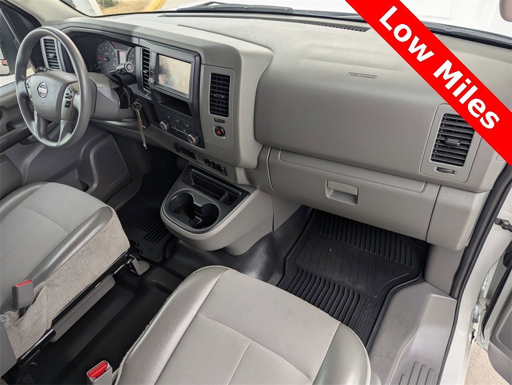 Used 2020 Nissan NV 3500 S image 16