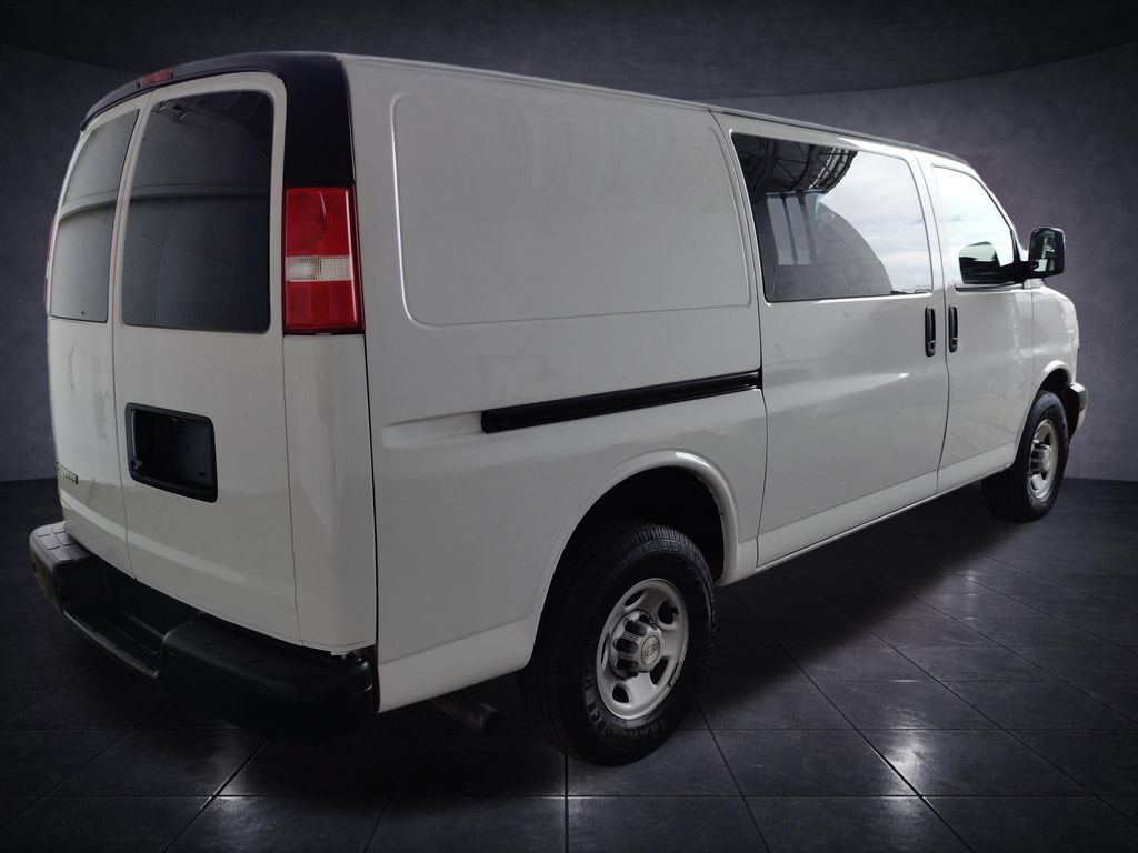 Used 2019 Chevrolet Express 2500 w/ Driver Convenience Package RWD image 5