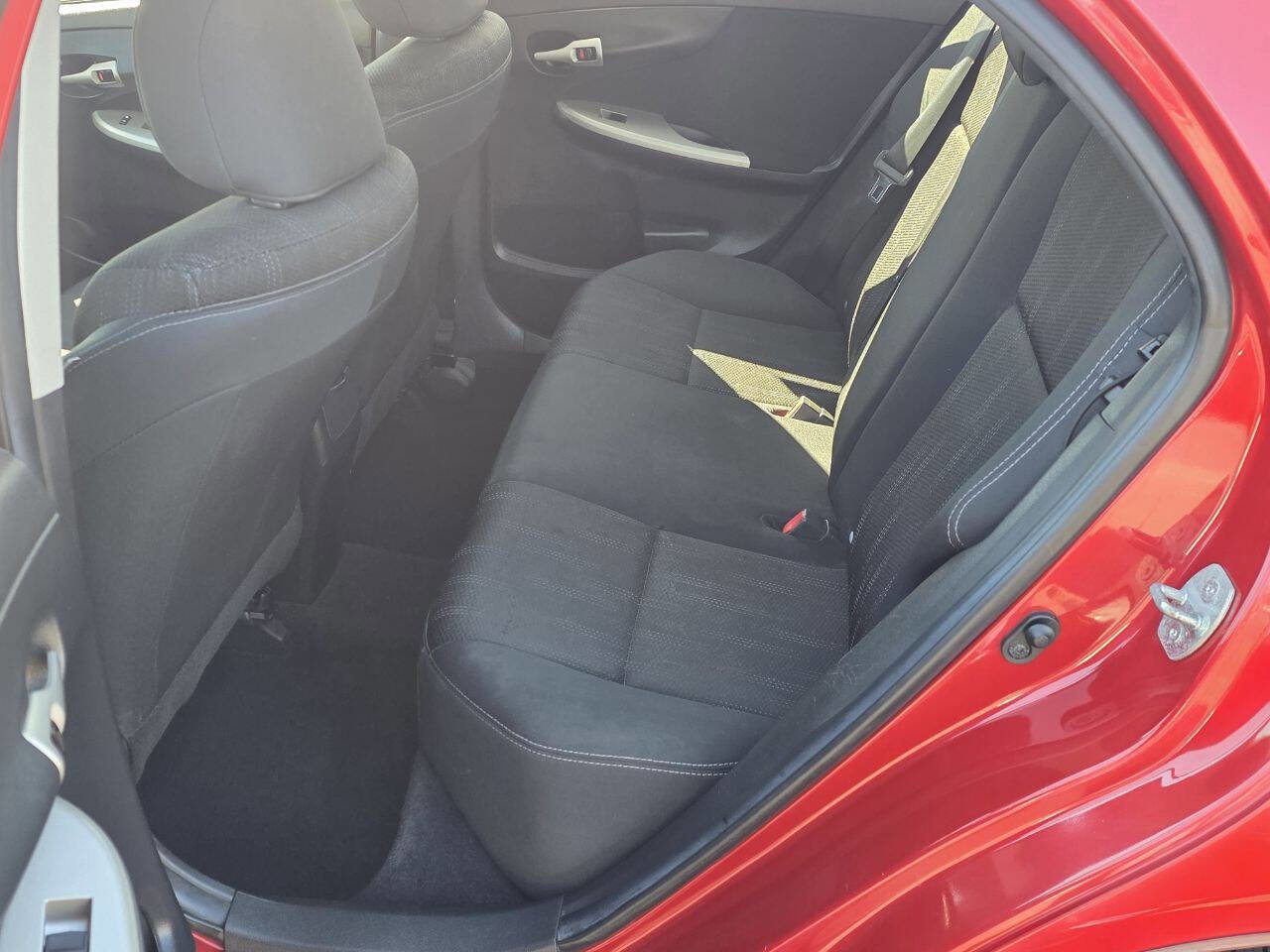 Used 2012 Toyota Corolla S image 12