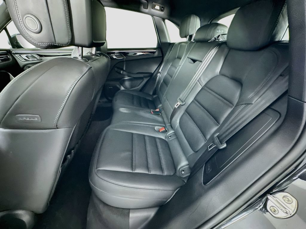 New 2026 Porsche Macan AWD/4WD image 24