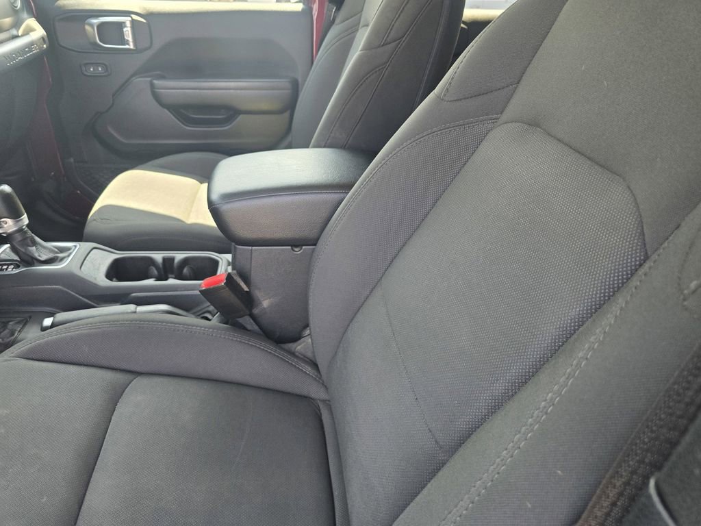 Used 2021 Jeep Wrangler Unlimited Sport AWD/4WD image 19