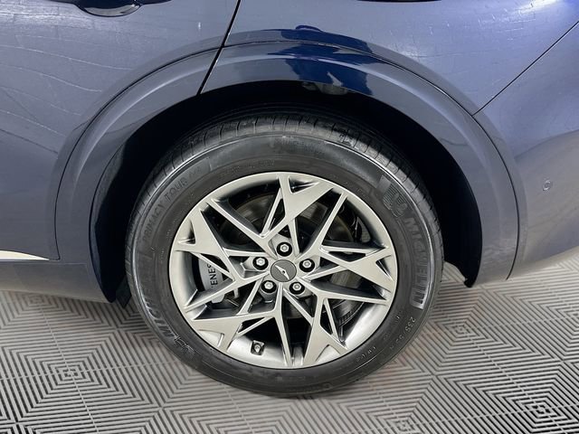 Used 2023 Genesis GV70 2.5T w/ Advanced Package image 30