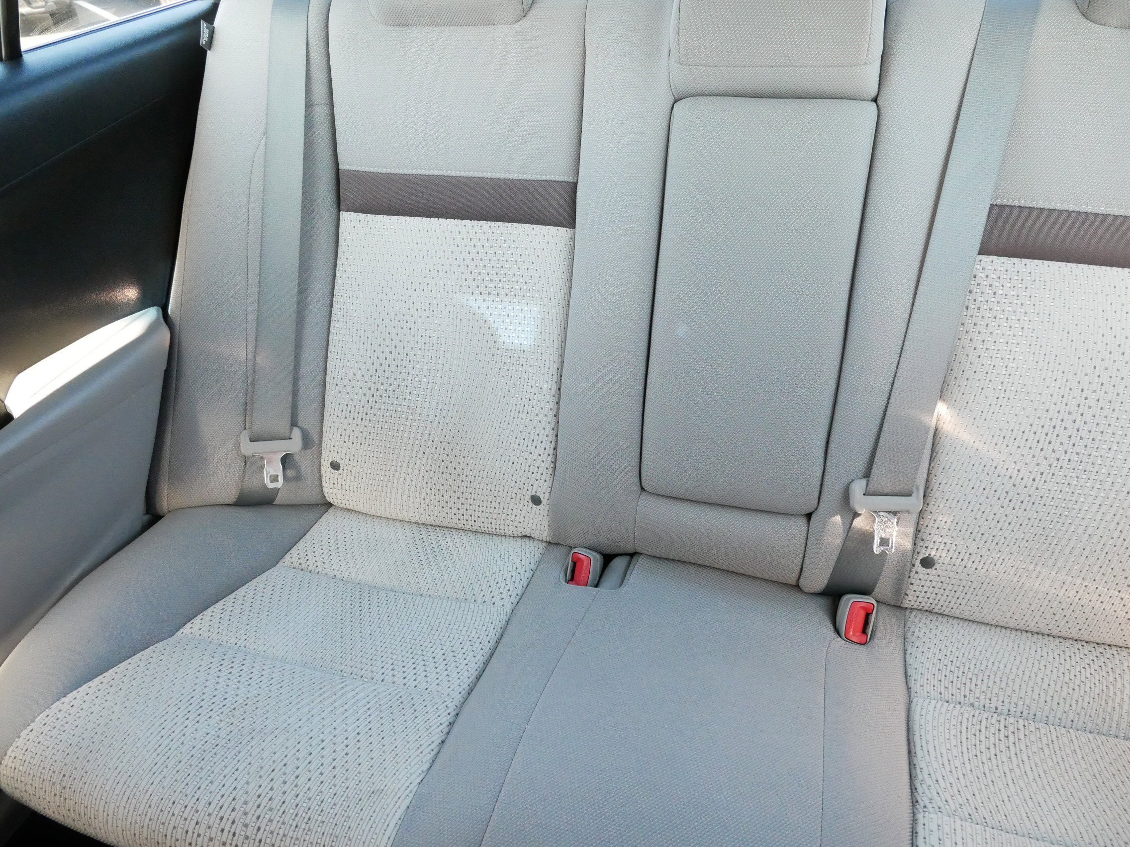 Used 2013 Toyota Camry LE image 12