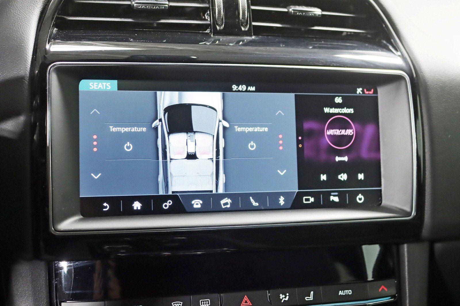 Used 2019 Jaguar F-PACE Premium image 20