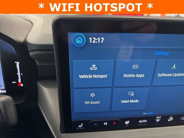 New 2025 Ford Maverick XLT w/ XLT Luxury Package image 12