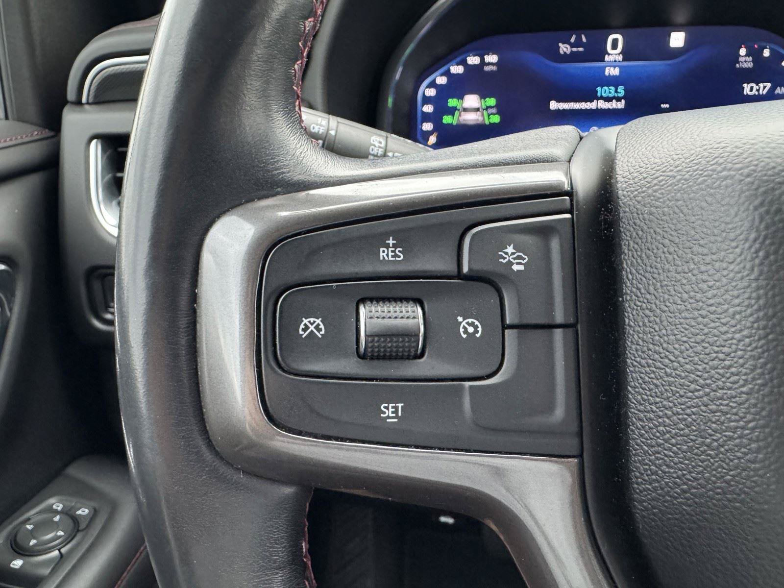 Used 2023 Chevrolet Suburban RST AWD/4WD image 22