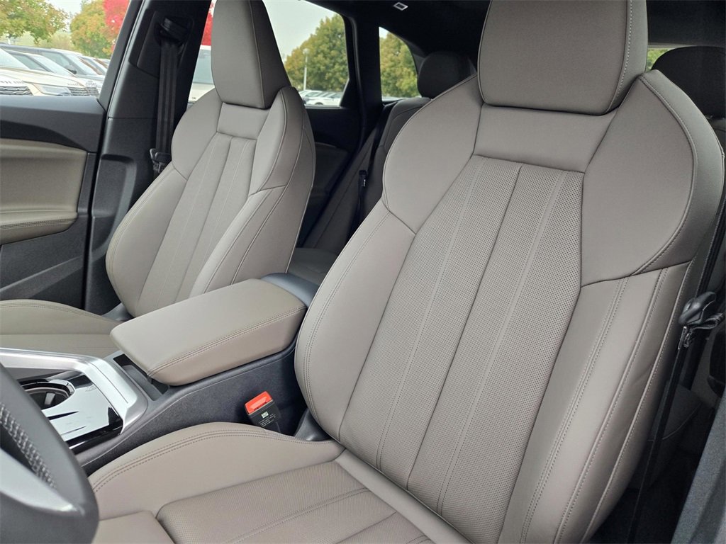 New 2025 Audi Q5 Prestige image 20