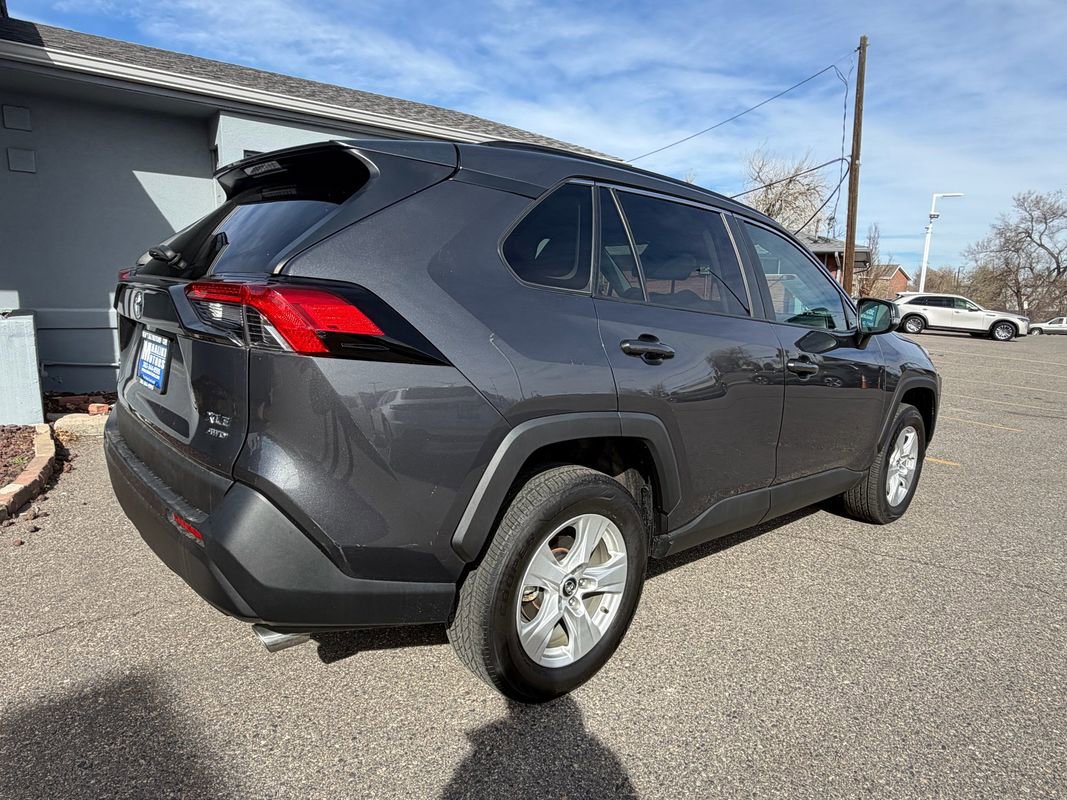 Used 2019 Toyota RAV4 XLE image 5