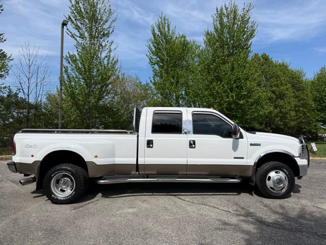 Used 2006 Ford F350 4x4 Crew Cab DRW Super Duty image 2