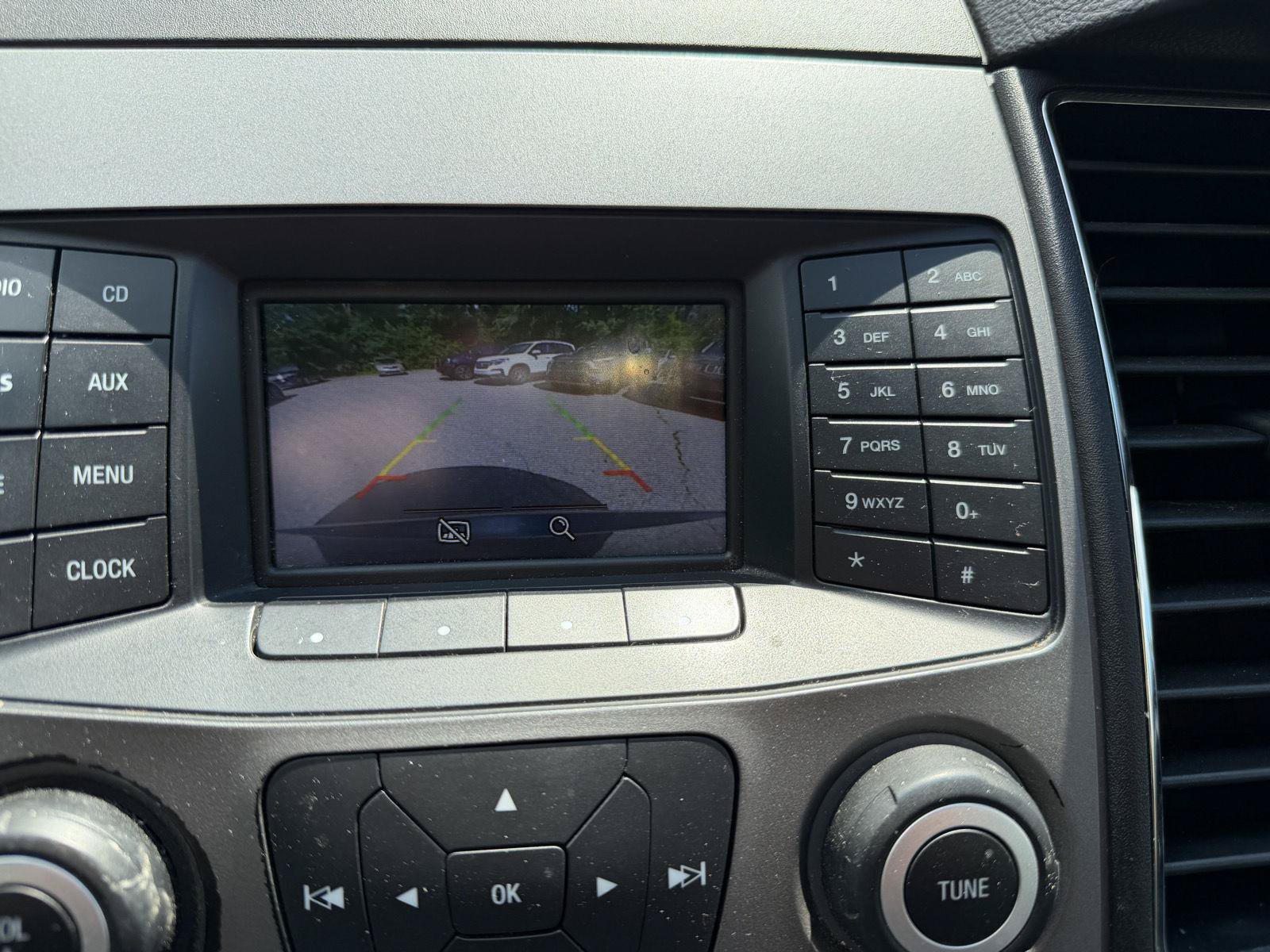 Used 2015 Ford Taurus SEL AWD/4WD image 17